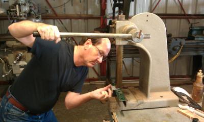 bracket_punchbushing_s